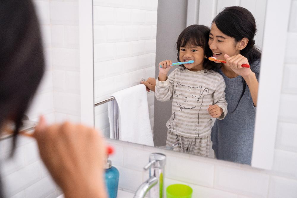 family brushing teeth | dental exams beaverton
