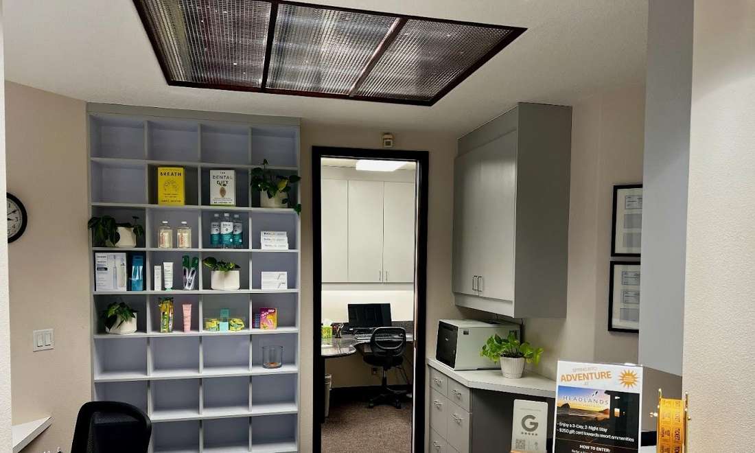 front desk reception of neish dentistry | dentist beaverton or